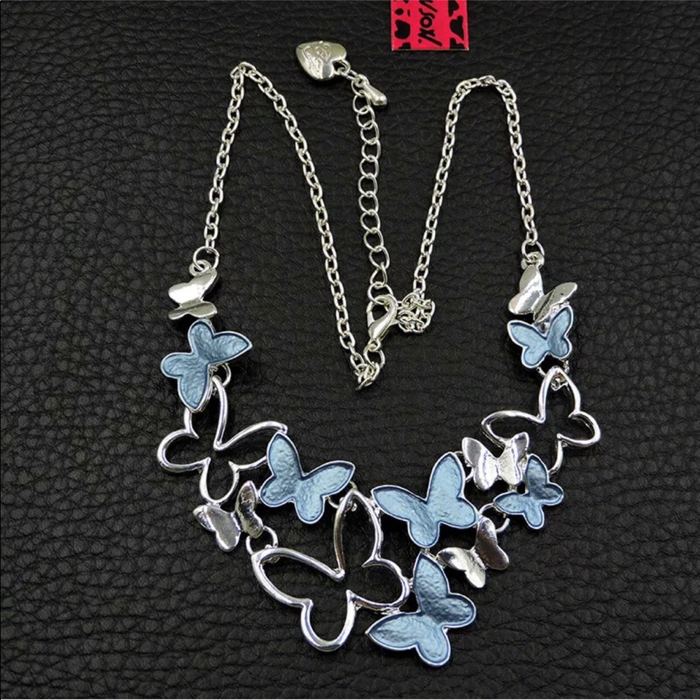 Adjustable butterfly necklace new with tags